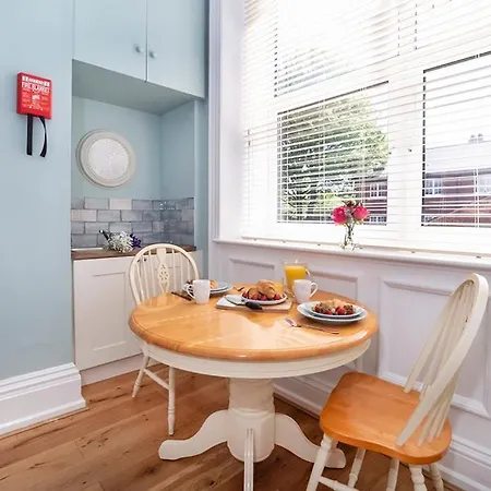 York Riverside Walk Family Suite 1